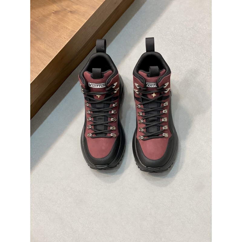 l**is V*t*n sneakers